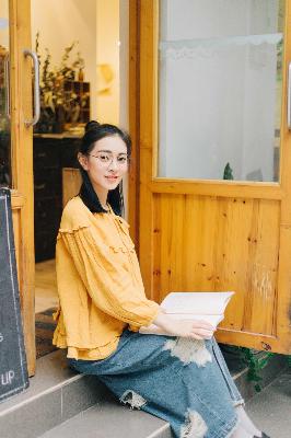 笨蛋美人被男主盯上穿书